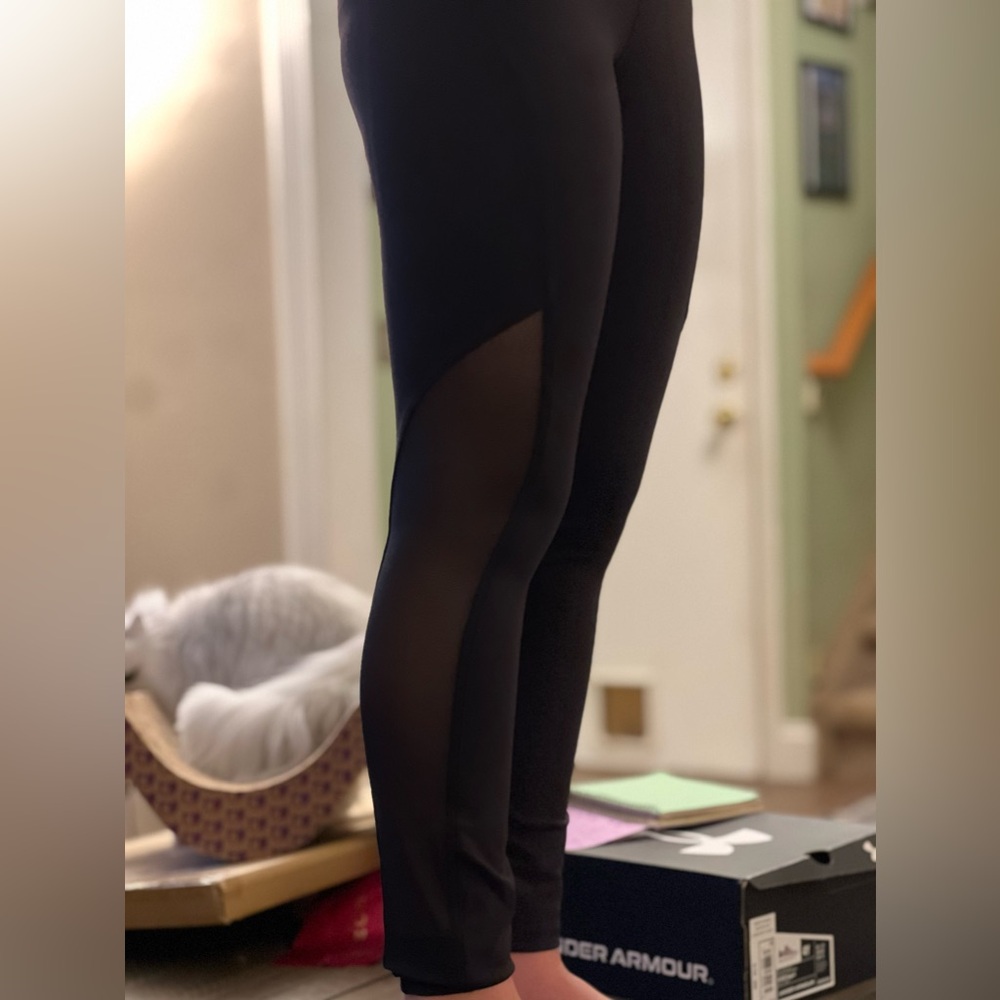 Lululemon Black Full Length Leggings with mesh side panels. Size 4.
